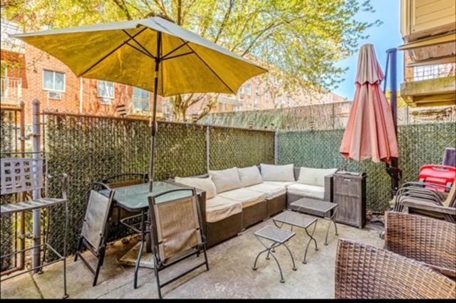 Summer Getaway In Brooklyn Private Room, Bath, Kitchen & Backyard * New York